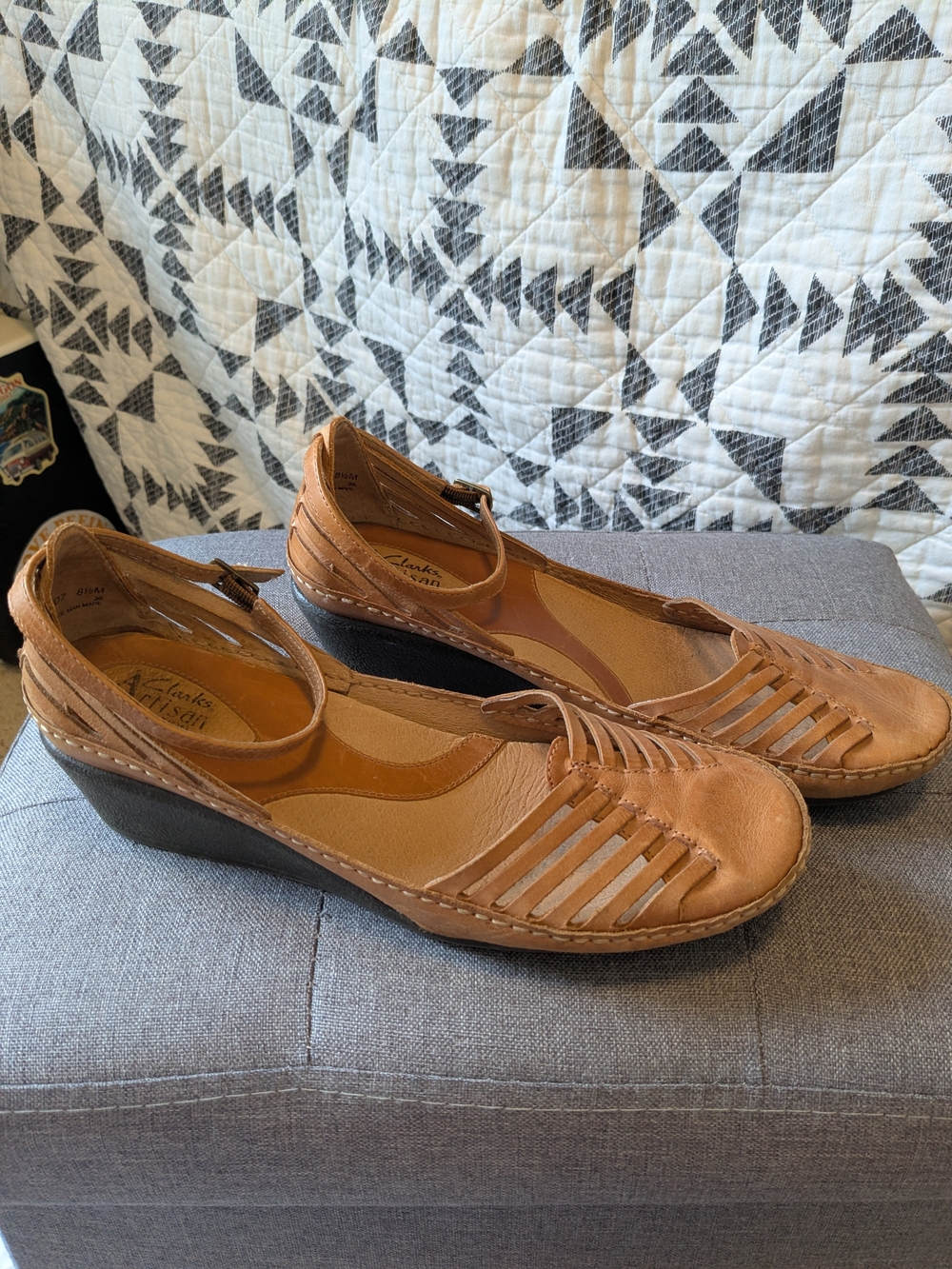 Clarks Women’s Tan Leather Slingback Wedge Sandals Size 8.5
